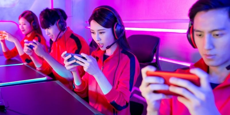 New players benefit from understanding game dynamics, betting markets, and team consistency